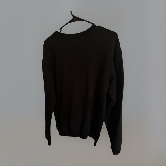 NWOT HOME ALONE Christmas Crewneck “Filthy Animal” - Picture 2 of 3